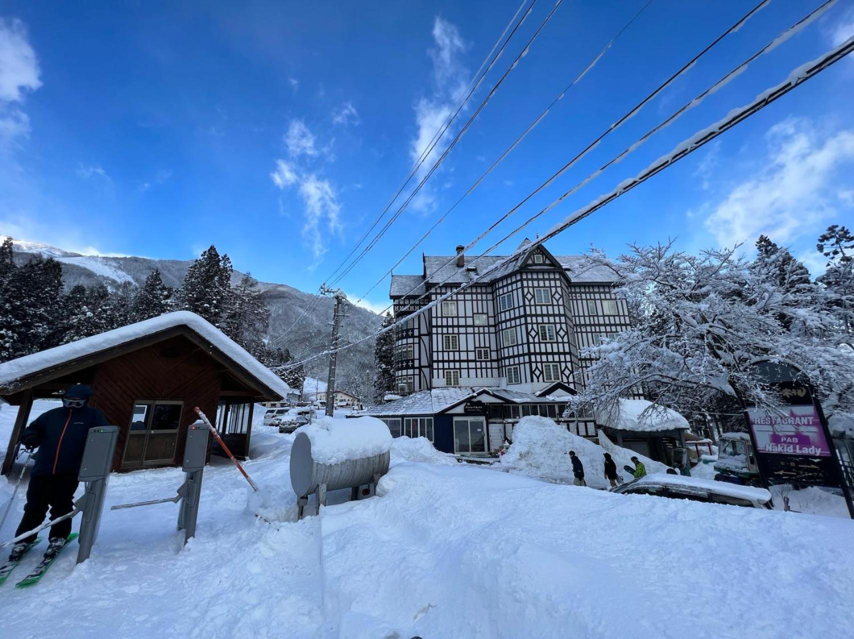 Hakuba Sun Valley Hotel Eksteriør billede